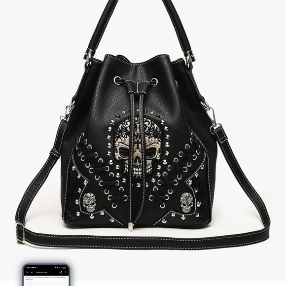 Black Skull Studded Women display picture 1